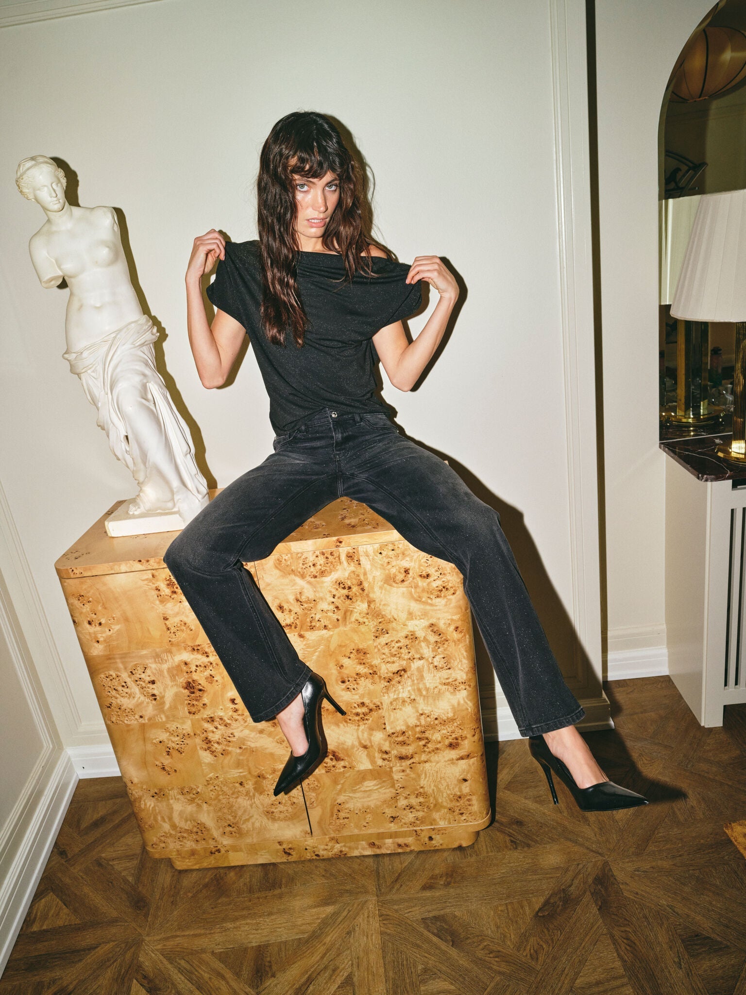 Modelshot / Black / Detail